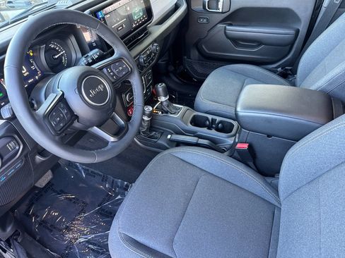Used 2025 Jeep Wrangler Unlimited Sport S 4xe AWD/4WD image 10