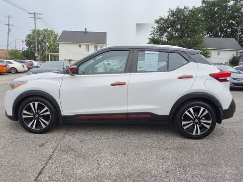 Used 2018 Nissan Kicks SV FWD image 8