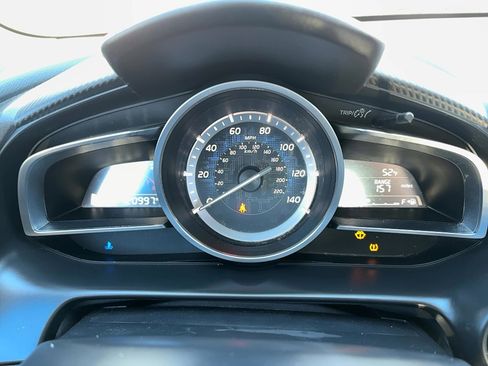 Used 2017 Toyota Yaris iA image 18