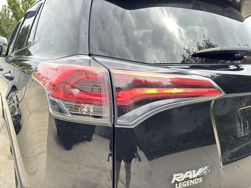 Used 2017 Toyota RAV4 SE AWD/4WD image 11