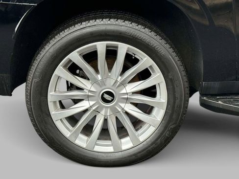 Used 2021 Cadillac Escalade ESV Luxury image 13