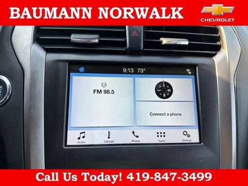 Used 2017 Ford Fusion SE w/ Fusion SE Technology Package FWD image 29