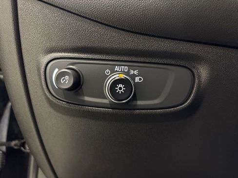 Used 2022 Chevrolet Equinox LT AWD/4WD image 26
