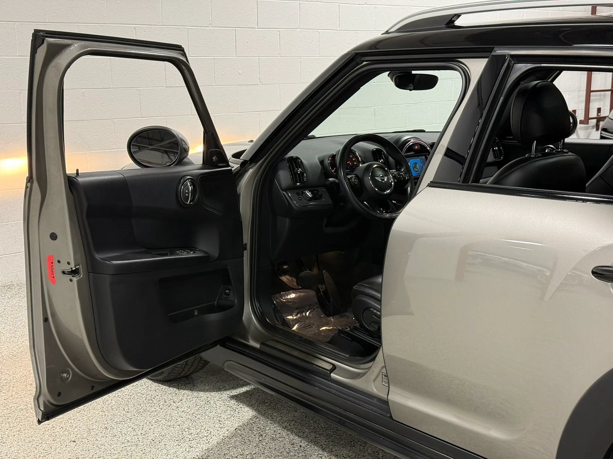 Used 2018 MINI Cooper Countryman ALL4 AWD/4WD image 10