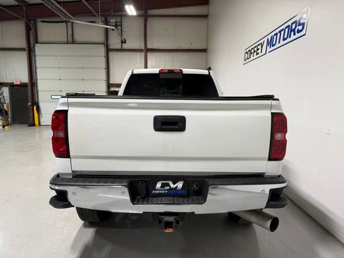 Used 2015 Chevrolet Silverado 2500 LTZ w/ Duramax Plus Package AWD/4WD image 5