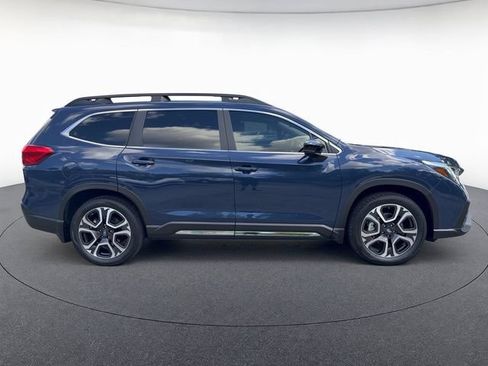Used 2025 Subaru Ascent Limited w/ Popular Package #1 AWD/4WD image 7