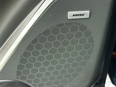 Used 2019 Cadillac Escalade Luxury image 19