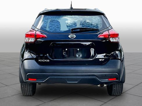 Used 2018 Nissan Kicks SV FWD image 8