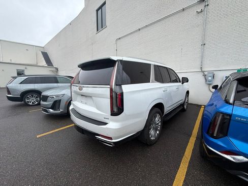 Used 2024 Cadillac Escalade Premium Luxury w/ LPO, Floor Liner Package AWD/4WD image 7