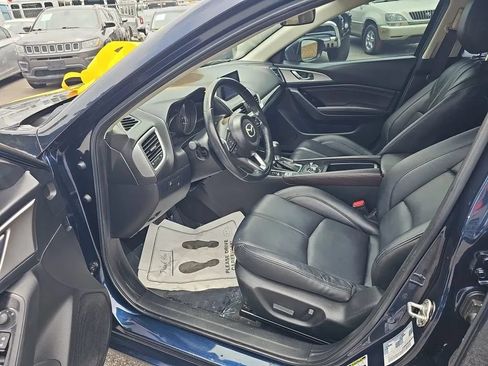 Used 2017 MAZDA MAZDA3 Touring FWD image 10