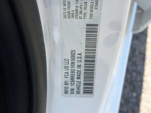 Certified 2024 RAM 1500 Big Horn RWD image 35