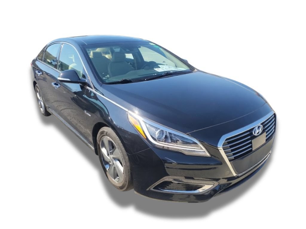 Used 2017 Hyundai Sonata Limited w/ Ultimate Package 02 FWD image 2