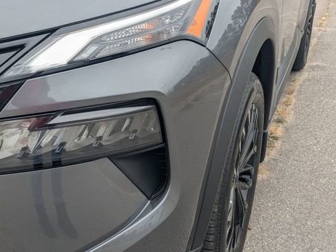 New 2026 Nissan Rogue SV FWD image 9