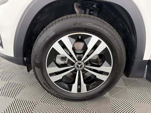 Certified 2025 Mercedes-Benz GLB 250 4MATIC image 13