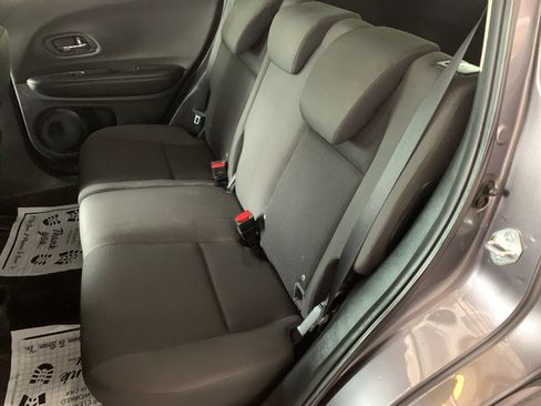 Used 2022 Honda HR-V LX image 14