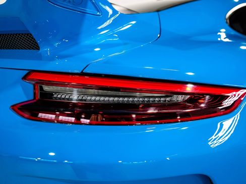 Used 2018 Porsche 911 GT3 RWD image 38