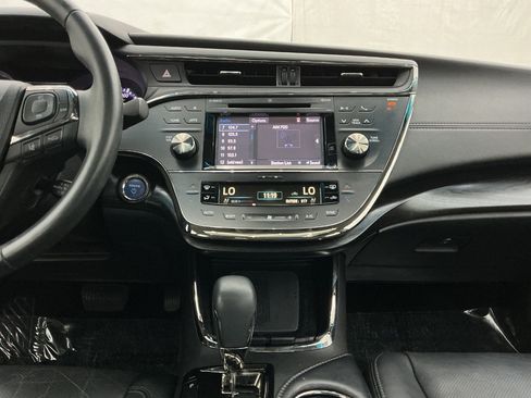 Used 2016 Toyota Avalon Limited w/ Toyota Safety Sense Package FWD image 30