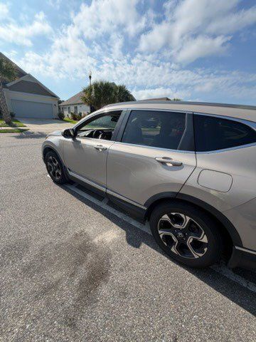 Used 2017 Honda CR-V Touring image 3