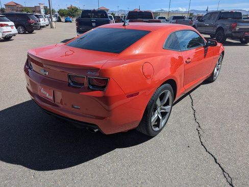 Used 2010 Chevrolet Camaro SS w/ RS Package RWD image 5