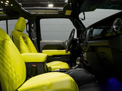 Used 2019 Jeep Wrangler Unlimited Sahara image 63