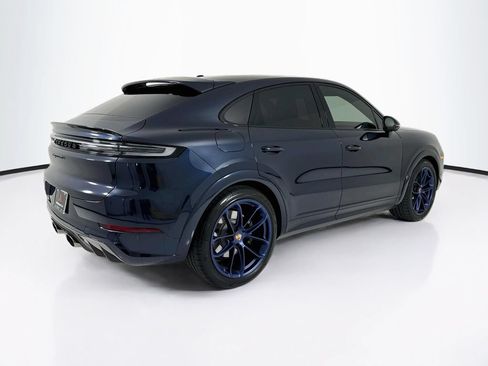 Certified 2026 Porsche Cayenne GTS AWD/4WD image 9