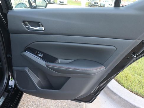 New 2025 Nissan Altima 2.5 SR w/ SR Premium Package image 37