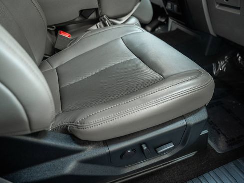 Certified 2020 Ford F150 Lariat image 46