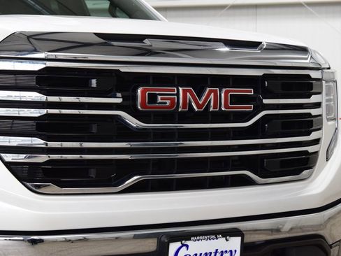 Used 2023 GMC Sierra 1500 SLT w/ SLT Premium Package AWD/4WD image 11