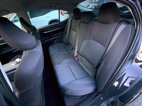 Used 2025 Toyota Camry LE image 19