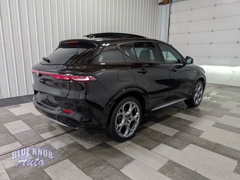 Used 2024 Alfa Romeo Tonale Ti AWD/4WD image 4