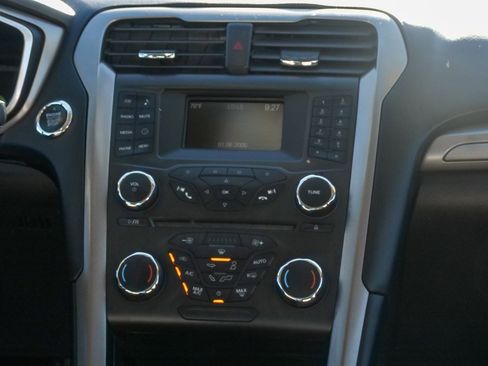 Used 2018 Ford Fusion S image 13