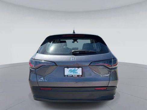Certified 2025 Honda HR-V LX image 5