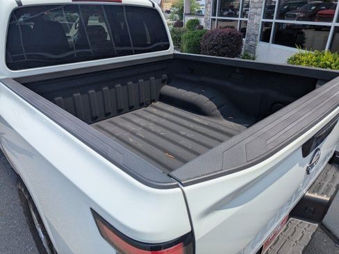 Used 2022 Nissan Frontier S w/ Technology Package AWD/4WD image 26