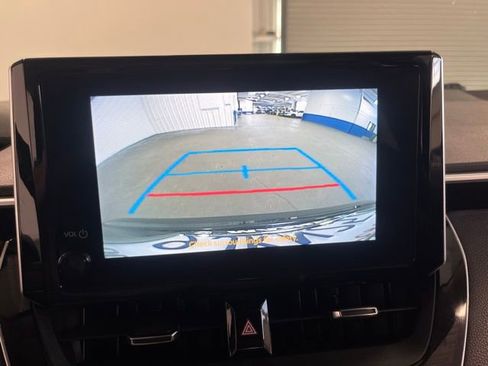 Used 2024 Toyota Corolla XLE image 27