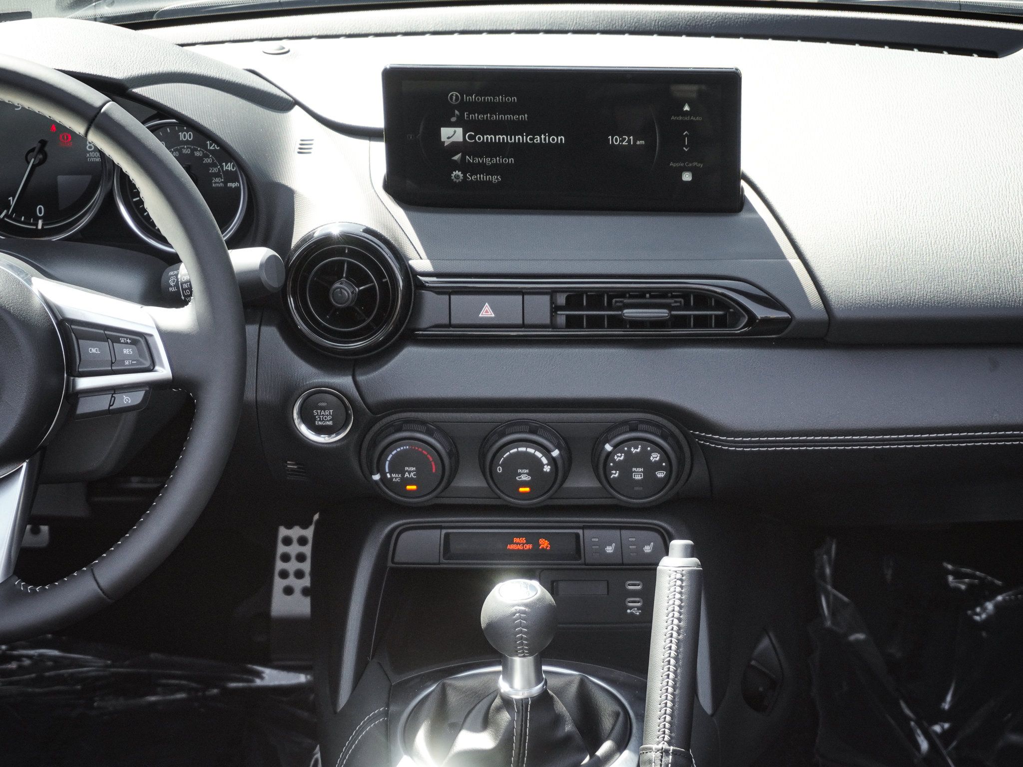 Certified 2026 MAZDA MX-5 Miata Club w/ Interior Package RWD image 31