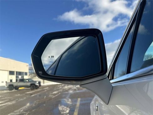 Certified 2023 Cadillac XT5 Premium Luxury image 13