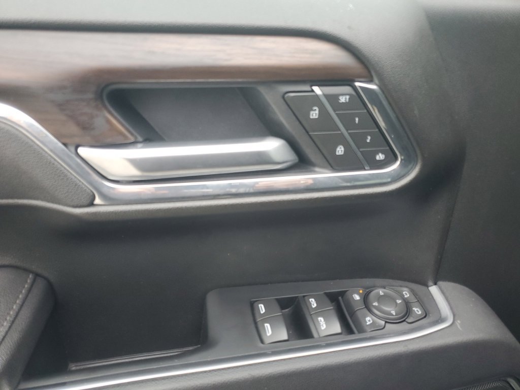 Used 2025 GMC Sierra 1500 SLT AWD/4WD image 21