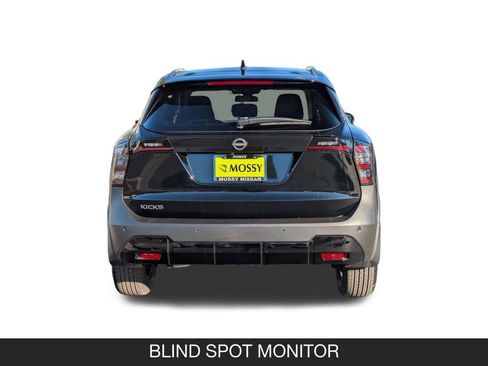 New 2026 Nissan Kicks SV w/ SV Premium Package FWD image 9