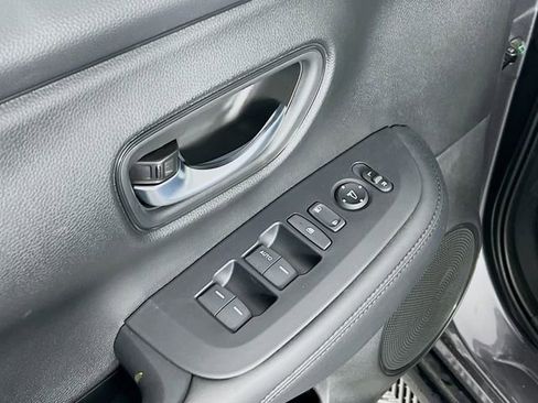 Certified 2025 Honda HR-V LX image 20
