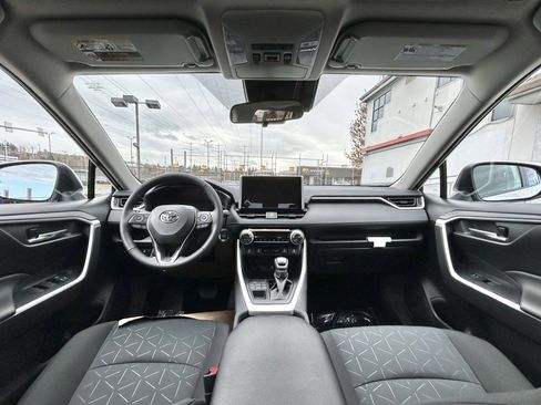 New 2025 Toyota RAV4 XLE image 18