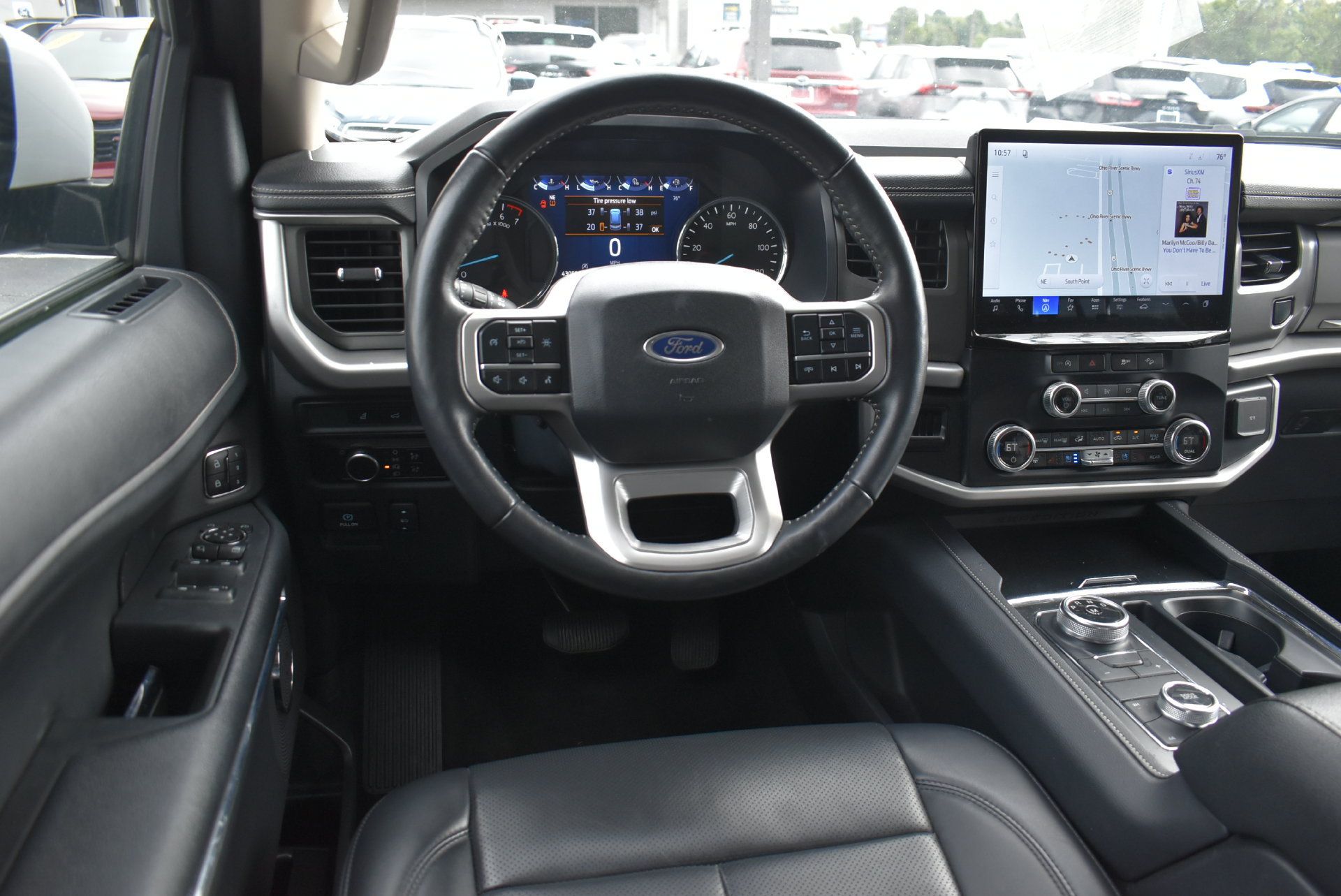 Used 2024 Ford Expedition XLT AWD/4WD image 17