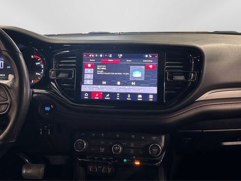 Used 2024 Dodge Durango GT image 28