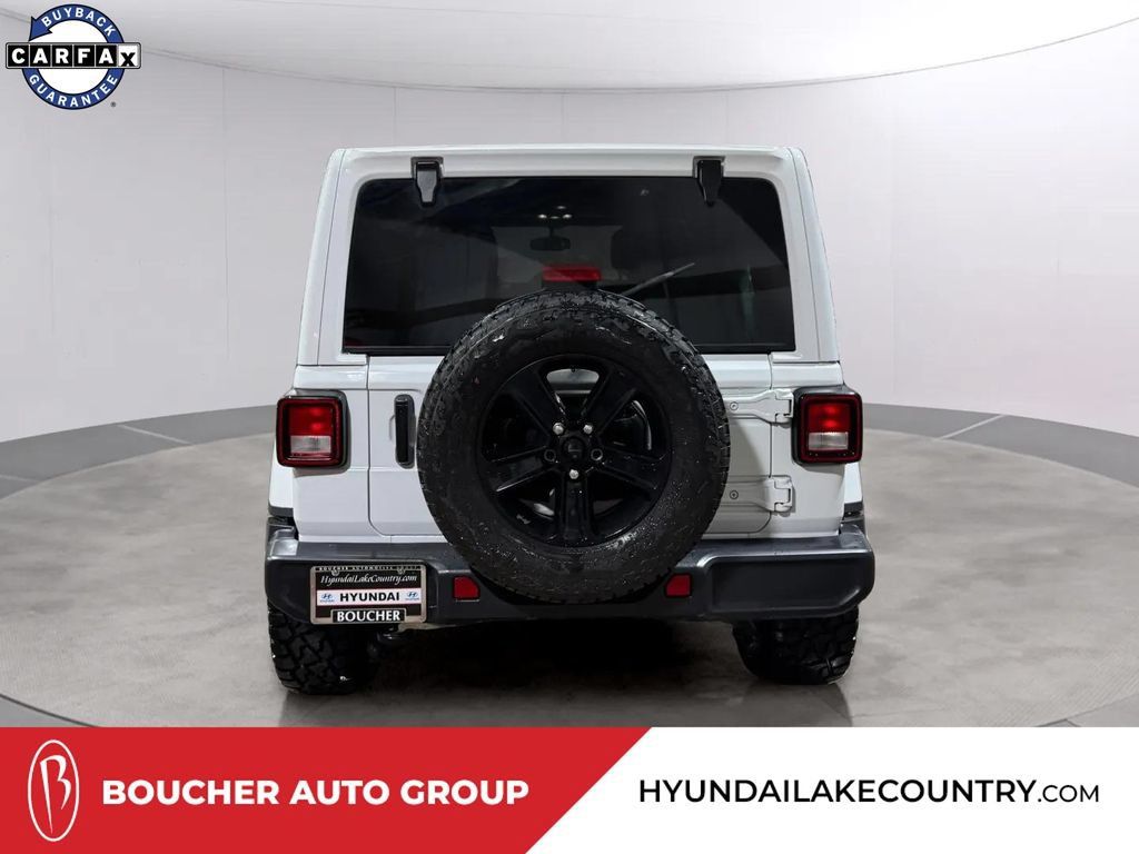 Used 2021 Jeep Wrangler Unlimited Sahara AWD/4WD image 4