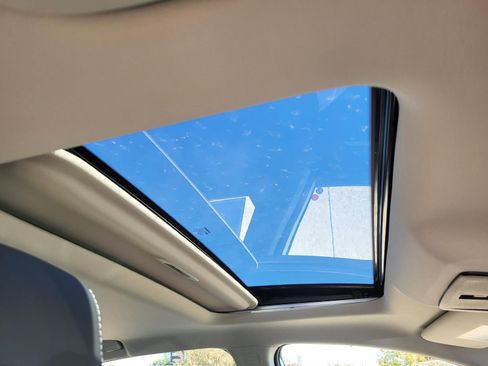 New 2025 Nissan Altima 2.5 SR image 13