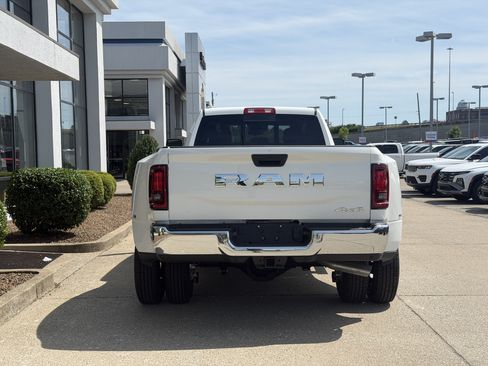 New 2026 RAM 3500 Tradesman AWD/4WD image 7
