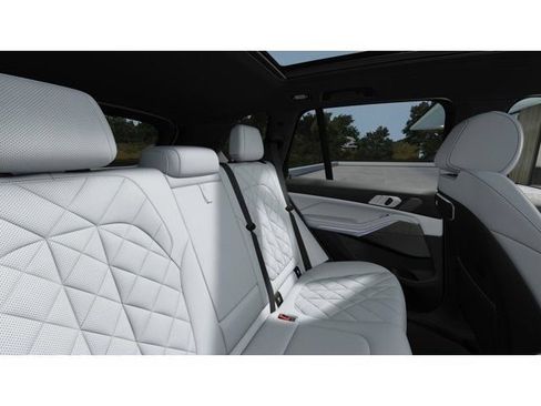 New 2026 BMW X5 xDrive40i w/ Premium Package AWD/4WD image 12