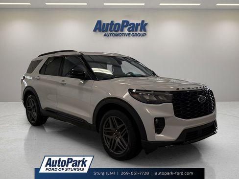 New 2026 Ford Explorer ST-Line w/ ST-Line Street Pack image 1