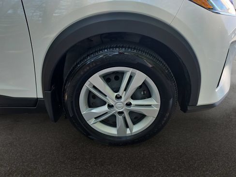 Used 2025 Nissan Kicks Play S FWD image 41