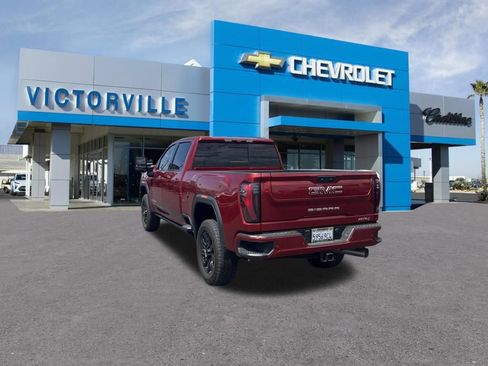 Used 2025 GMC Sierra 2500 AT4 w/ AT4 Premium Plus Package AWD/4WD image 8