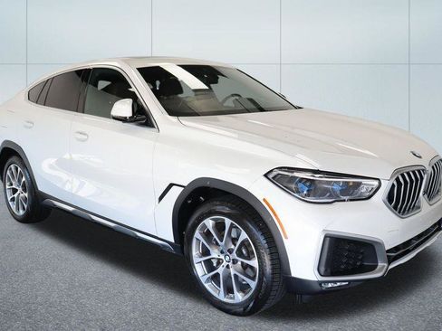 Used 2021 BMW X6 xDrive40i w/ Executive Package AWD/4WD image 10